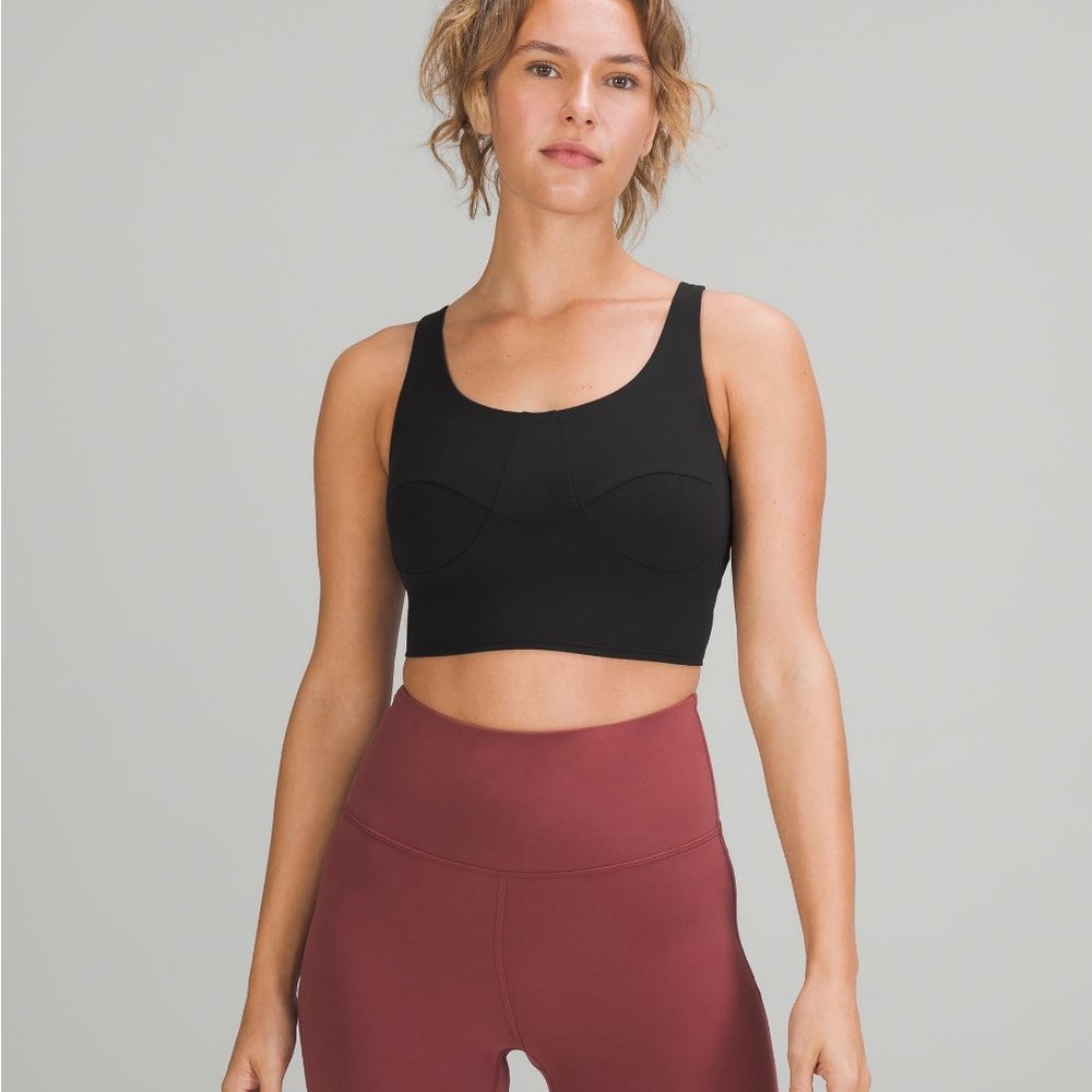 Lululemon Nulu Front-Darting Yoga Bra Light Support, B/C Cup in Black (Size 6)